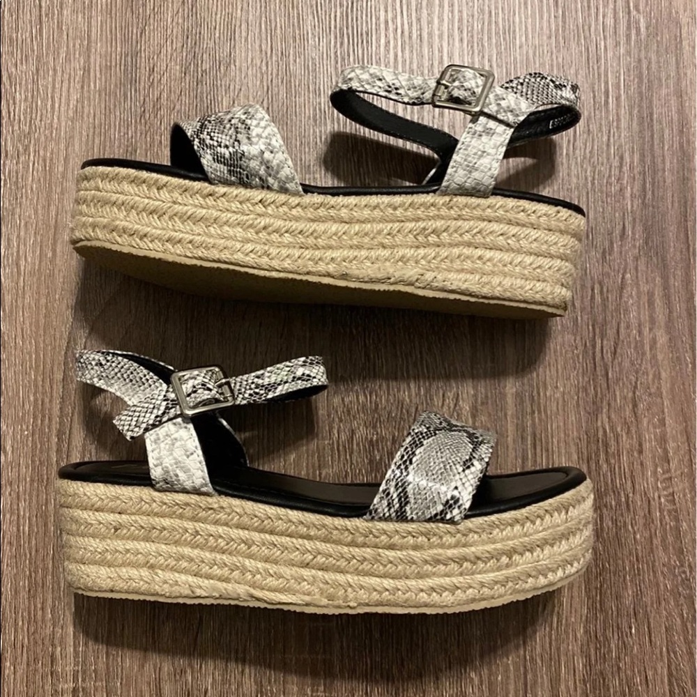 Snake print espadrille sandals. Woman’s size 6.5